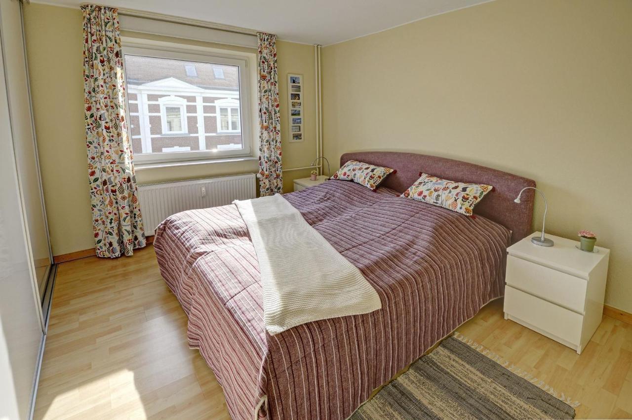 Fewo1846 - Bellevue - Sonnige 2-Zimmer-Wohnung Mit Balkon Und Hafenblick Flensburg Kültér fotó