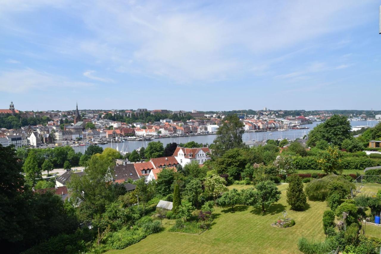 Fewo1846 - Bellevue - Sonnige 2-Zimmer-Wohnung Mit Balkon Und Hafenblick Flensburg Kültér fotó
